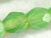 捷克棗形珠4mm-草綠蛋白